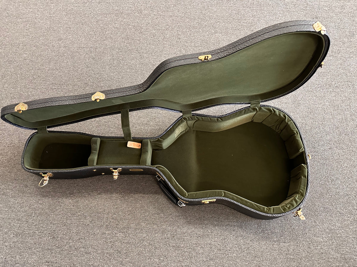 Martin CASE for a D28 Authentic 1937 VTS or other Dreadnaught