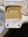 Fender Stratocaster - White with Rosewood Fingerboard