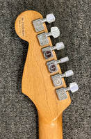 Fender Stratocaster - White with Rosewood Fingerboard