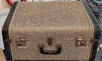 Universal Accordion Model 45115 - Excellent Condition with Case